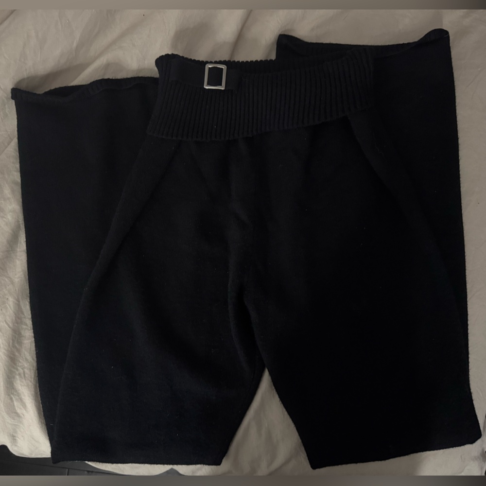 Black fold over pants